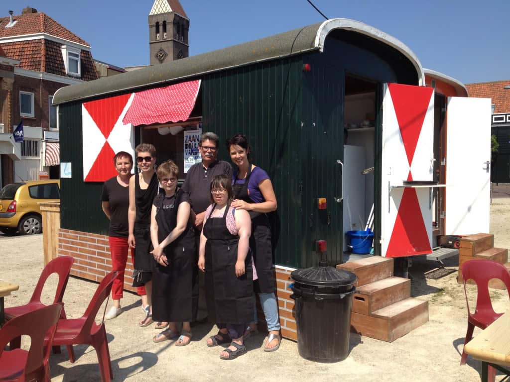 Bij Bakkie Leut bloeit iedereen op - De Zaanse Verhalen