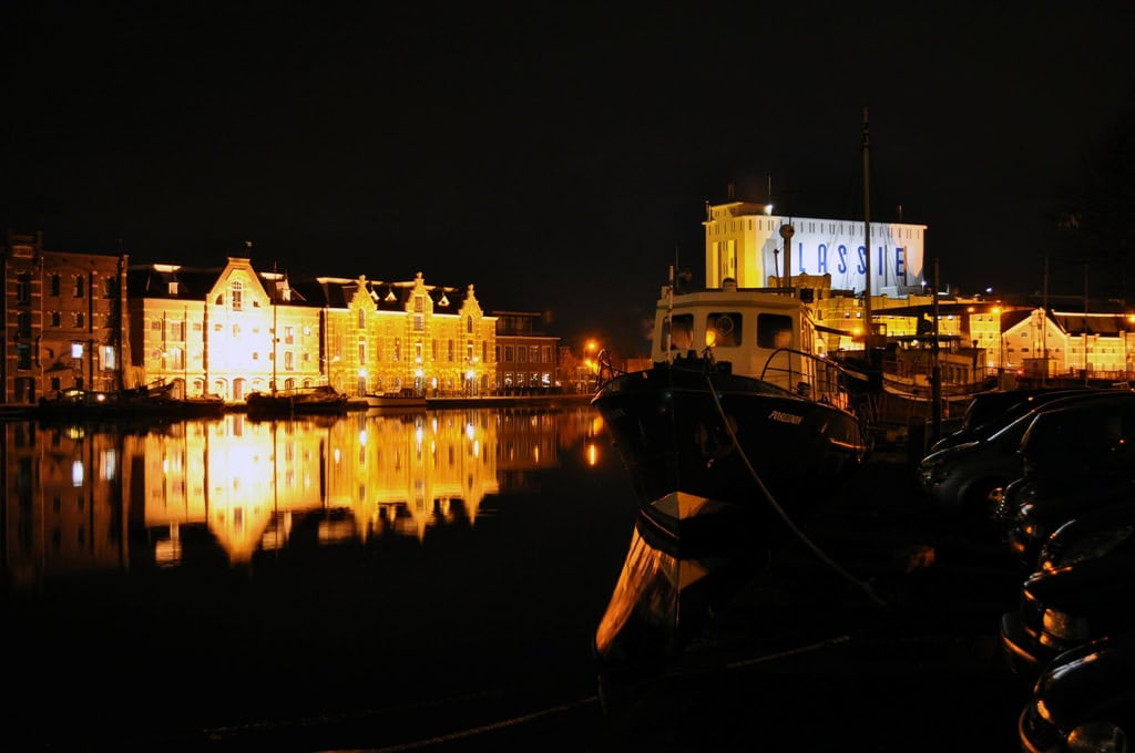 Historisch erfgoed prachtig te zien vanaf de Wormerveerse kant van de Zaan